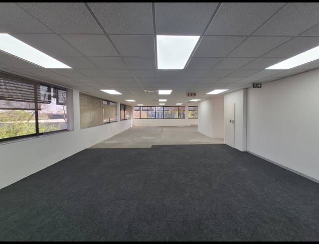 297M² OFFICE TO LET IN WOODMEAD